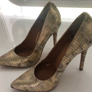 Coach gold lizard printed pumps